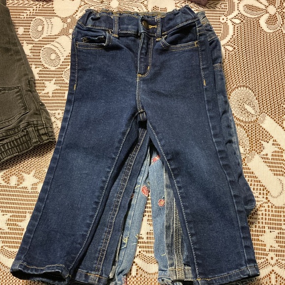 24 month - 2T Toddler Jeans - Picture 3 of 7